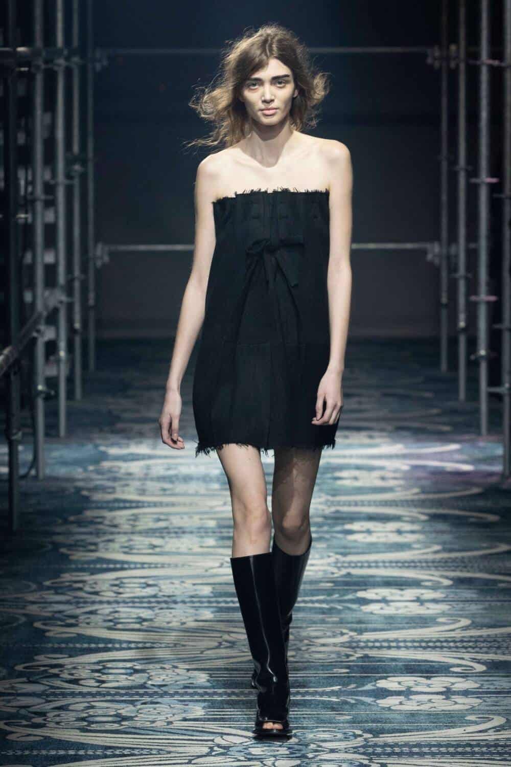 Prada: Ready-To-Wear AW25 - 10 Magazine
